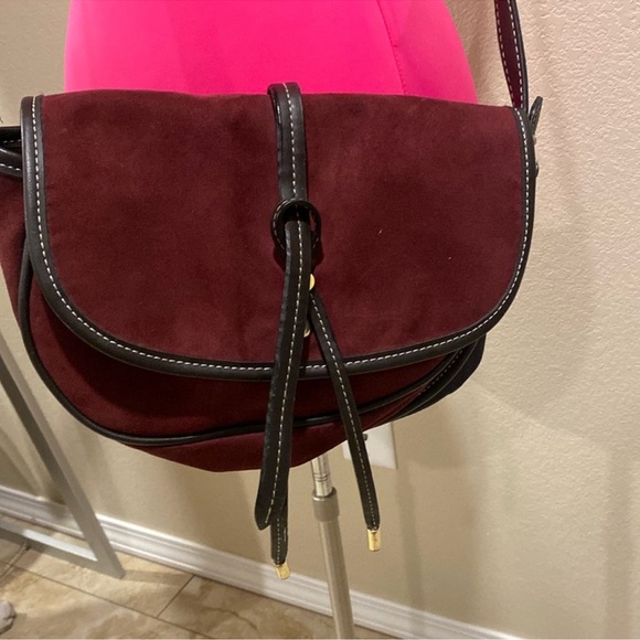 London Fog Newbury saddle bag purse - Picture 7 of 15